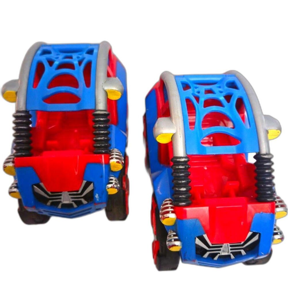 Hasbro: Marvel Spider-Man Pull-Back Car Friction Toy Vehicle 2011 (2 Cars)